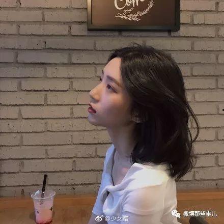 夸女生照片,捕捉女生照片中的独特魅力”